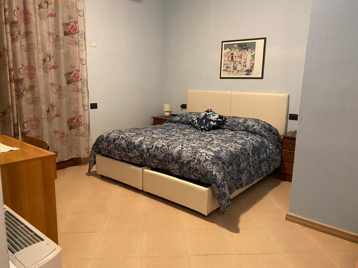 アッセミニ The Orange House Bed & Breakfast エクステリア 写真
